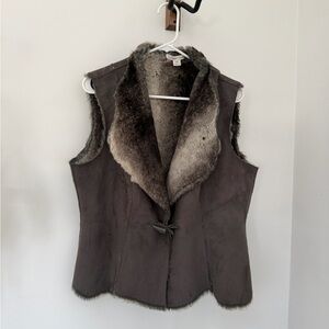Coldwater Creek Faux Fur Lined Suede Vest – Charcoal Gray, Size M